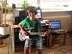 Bild "Das sagen Schüler zur Gitarrenoase :Timo_Zehe.jpg"